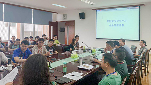 1560304975439268.png 飛院與本場(chǎng)聯(lián)合開展管制業(yè)務(wù)技能競(jìng)賽.png